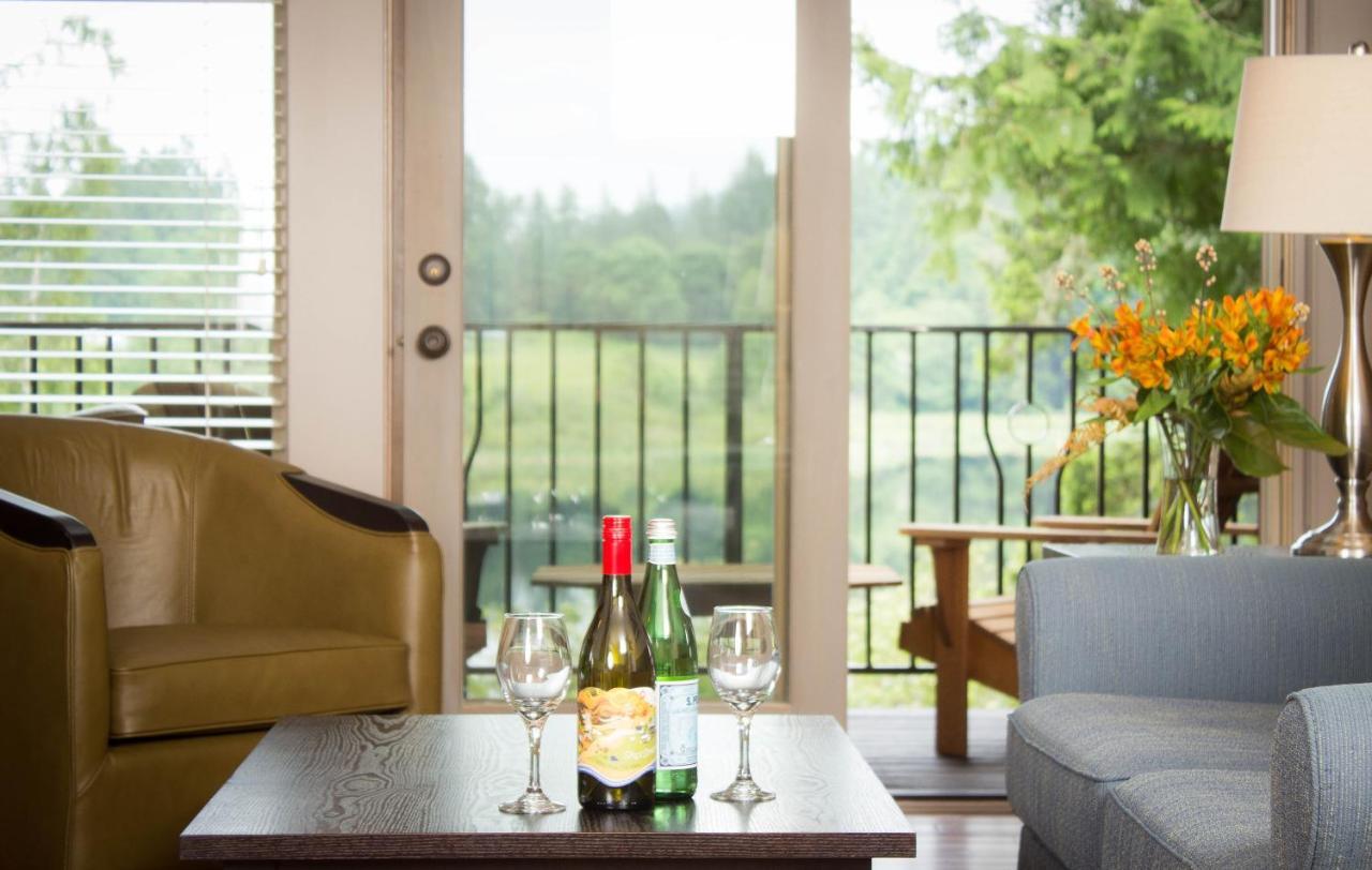 Villa The On Salt Spring Island *